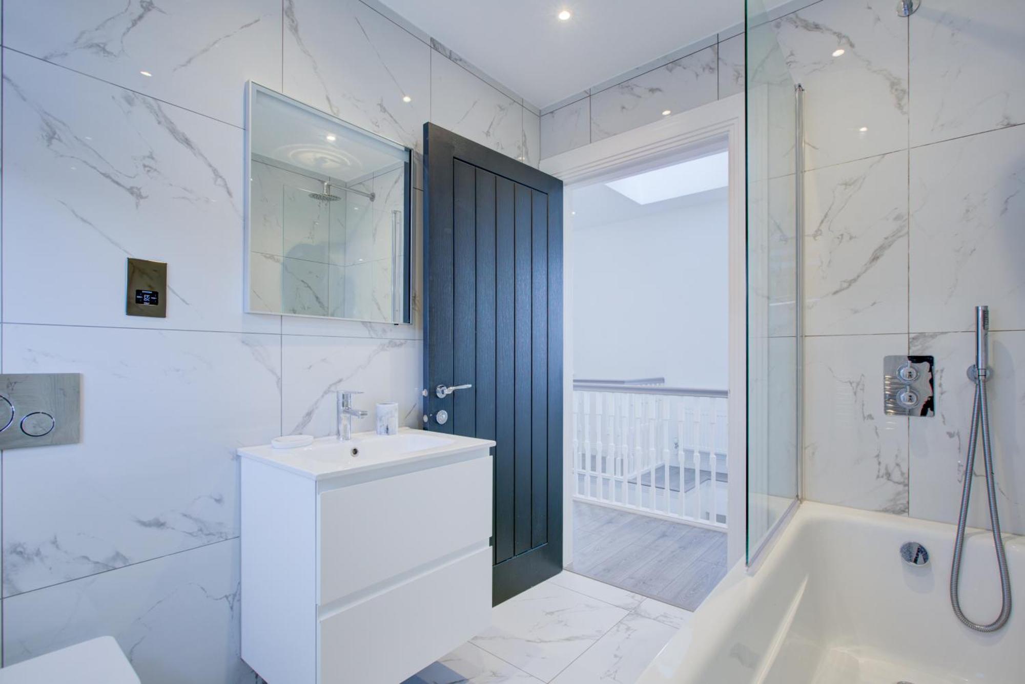 Hybrid Resi - Fulham Near Chelsea And Putney