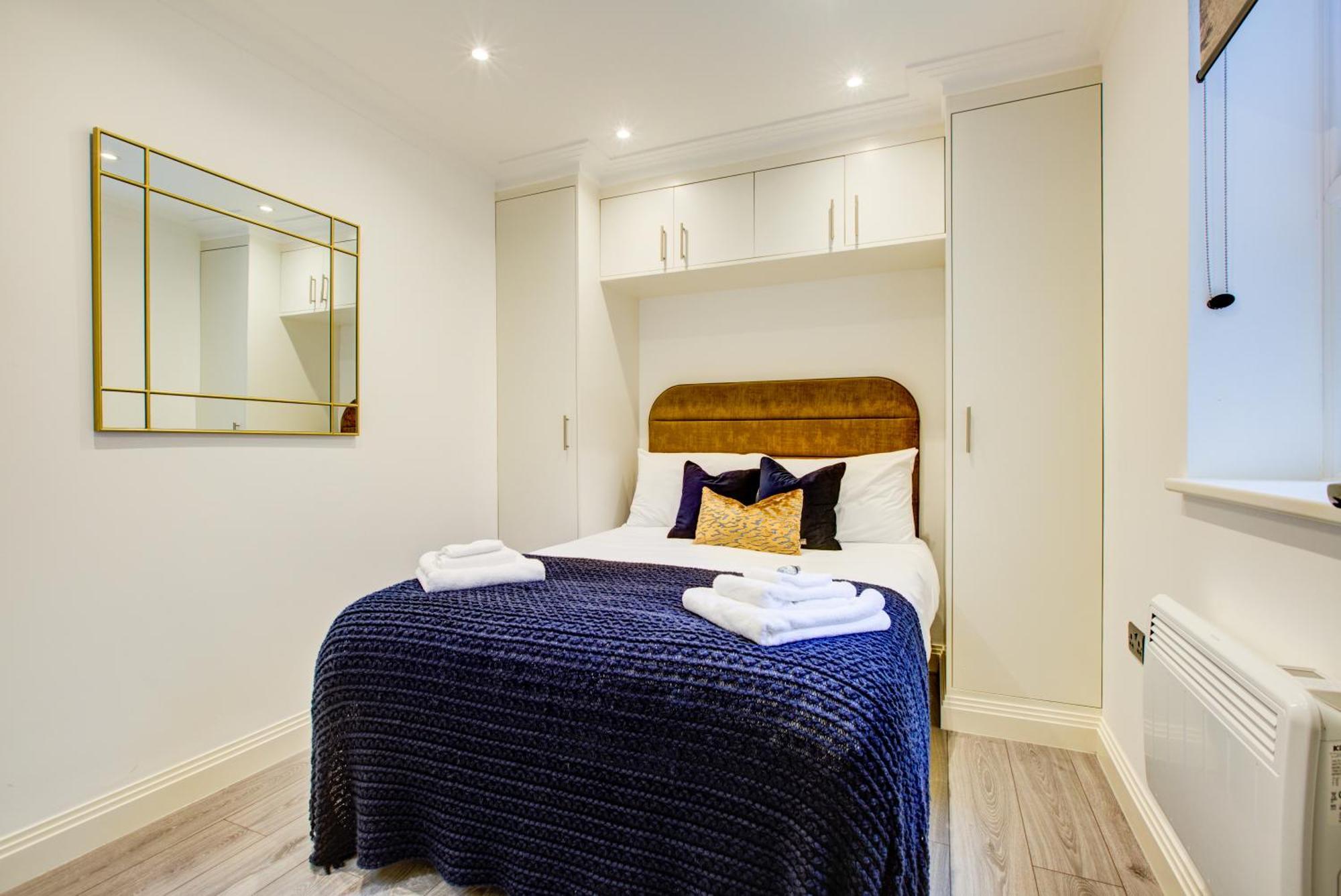 Hybrid Resi - Fulham Near Chelsea And Putney Londra